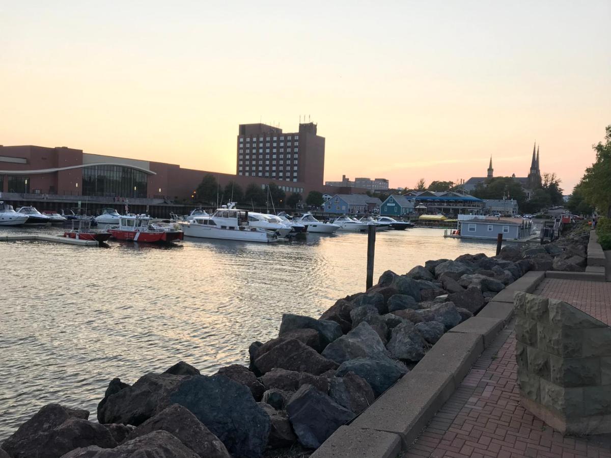 Water Suites Charlottetown Bagian luar foto