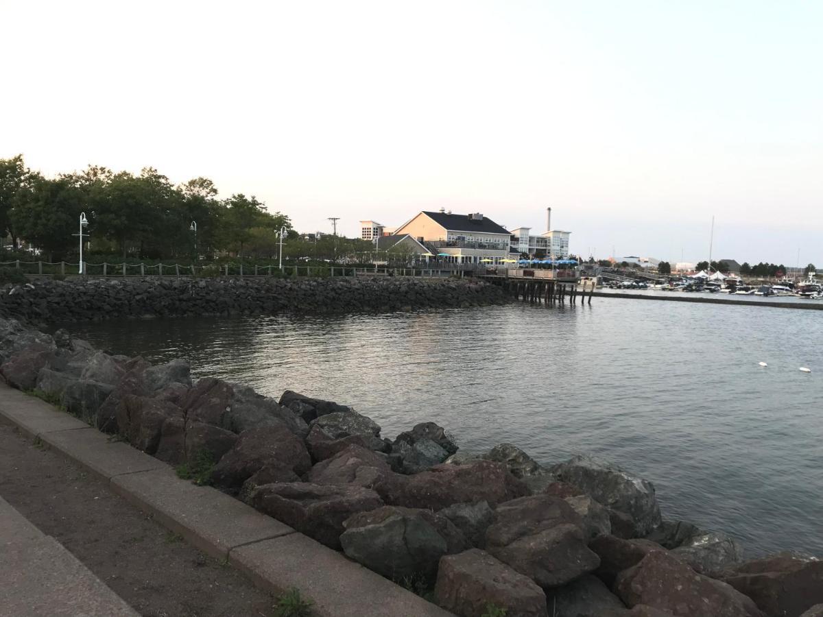 Water Suites Charlottetown Bagian luar foto