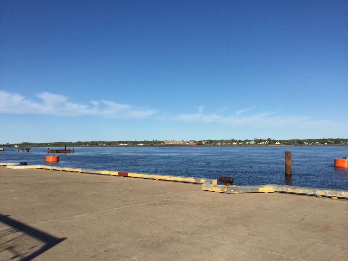 Water Suites Charlottetown Bagian luar foto