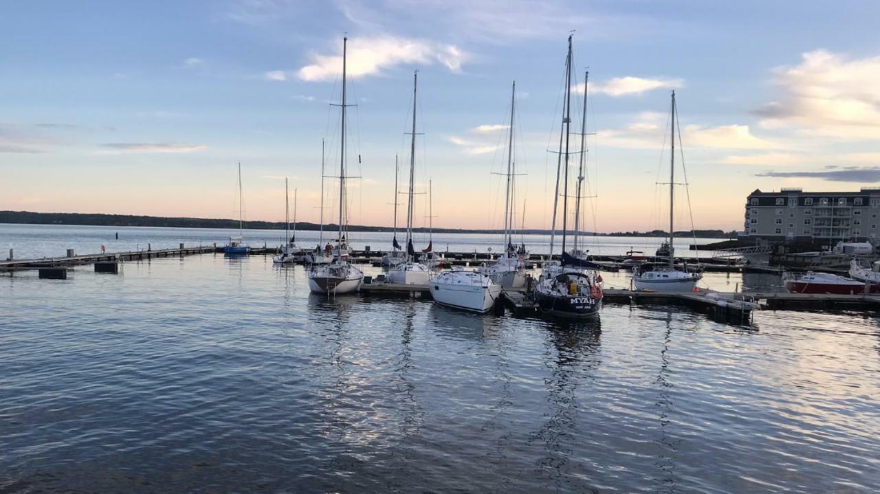 Water Suites Charlottetown Bagian luar foto