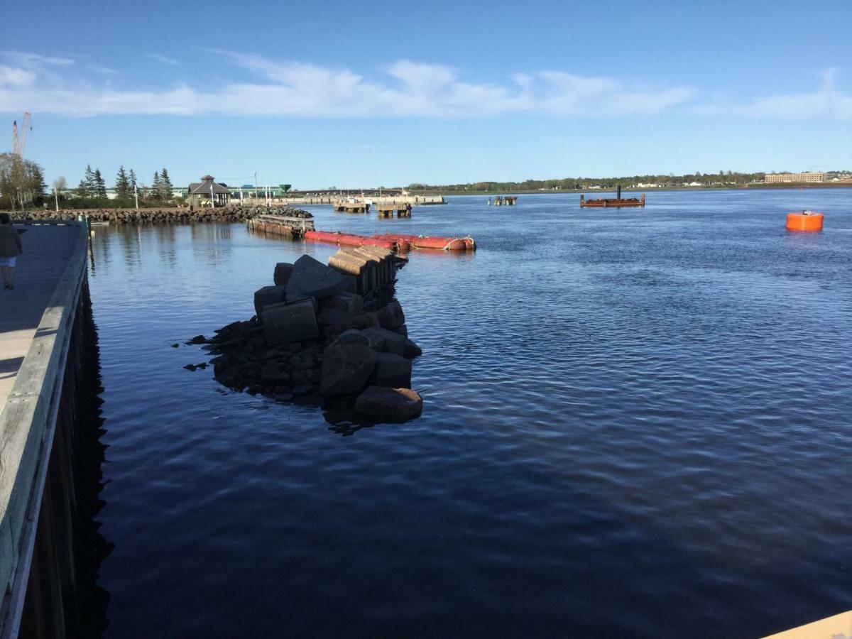 Water Suites Charlottetown Bagian luar foto